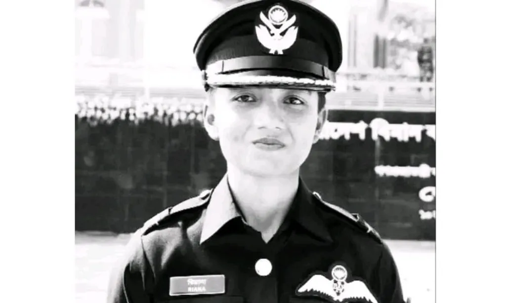 পর্যটকবাহী নৌকাডুবি : পশুর নদে নিখোঁজ বরিশালের মেয়ে সাবেক নারী পাইলটের লাশ উদ্ধার